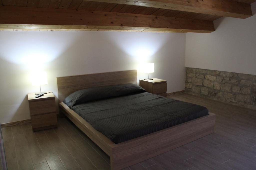 Appartamento Le Tre Palme Frigintini Room photo